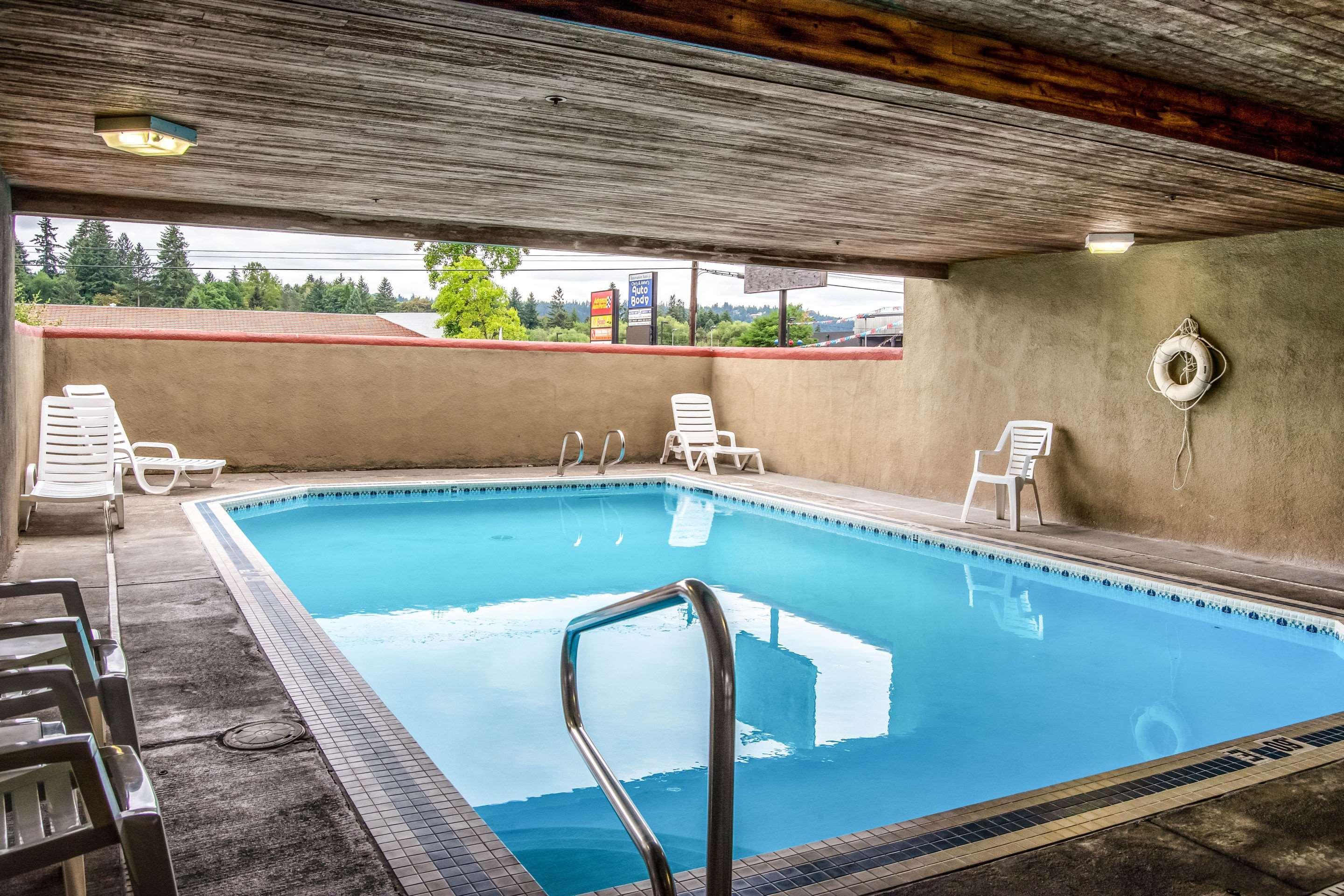 Econo Lodge Southeast Milwaukie/Portland Exterior photo