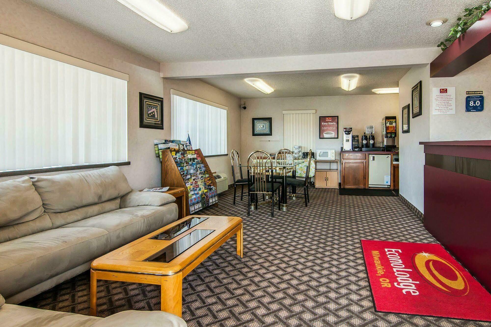 Econo Lodge Southeast Milwaukie/Portland Exterior photo